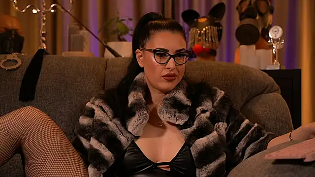 kelly kent online show from 8, 11, 2025