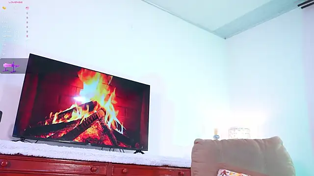 lara giraldo online show from 8, 10, 2025