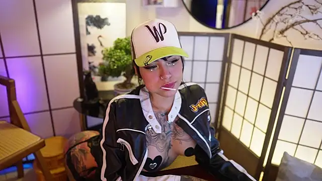 Snapshot of Scarlett_collins02 chatting on 20, 11, 2025 Scarlett collins02 online show from 20, 11, 2025