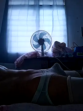 Snapshot of hughug123456 chatting on 29, 11, 2025 hughug123456 online show from 29, 11, 2025