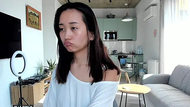 julias tapes online show from 24, 1, 2025