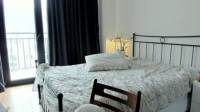 julias tapes online show from 18, 3, 2025