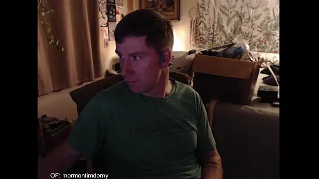 Snapshot of MormonPineapples chatting on 14, 11, 2025 MormonPineapples online show from 14, 11, 2025