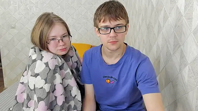 Snapshot of Tommy_and_Katie chatting on 16, 12, 2024 Tommy and Katie online show from 16, 12, 2024