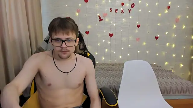 Snapshot of Tommy_and_Katie chatting on 13, 3, 2025 Tommy and Katie online show from 13, 3, 2025