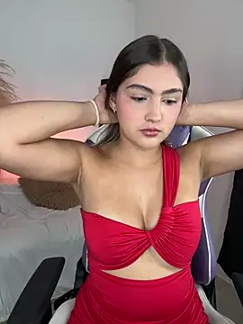 sofia henaok online show from 4, 12, 2025