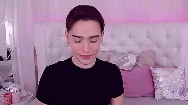 Snapshot of RobbyCharming chatting on 24, 1, 2025 RobbyCharming online show from 24, 1, 2025