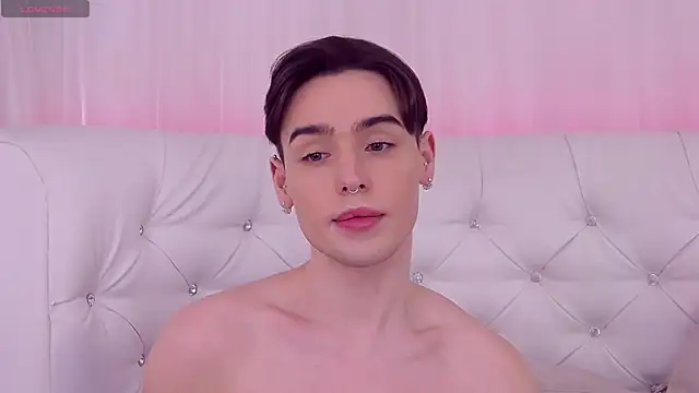 Snapshot of RobbyCharming chatting on 4, 2, 2025 RobbyCharming online show from 4, 2, 2025