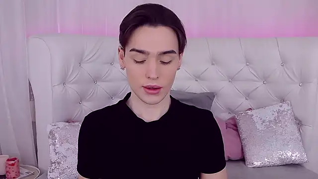 Snapshot of RobbyCharming chatting on 14, 2, 2025 RobbyCharming online show from 14, 2, 2025