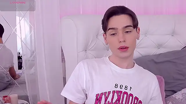 Snapshot of RobbyCharming chatting on 21, 2, 2025 RobbyCharming online show from 21, 2, 2025