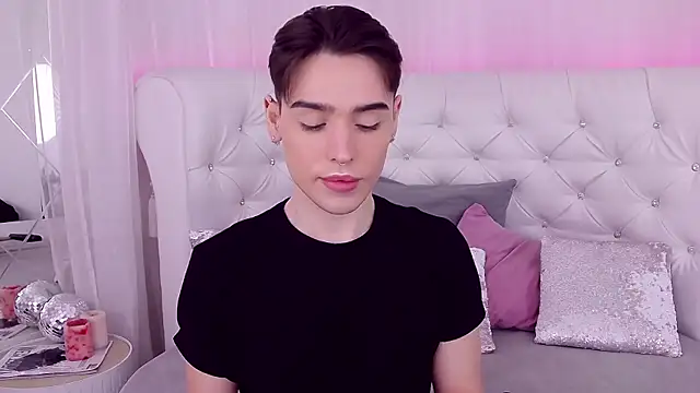 Snapshot of RobbyCharming chatting on 3, 3, 2025 RobbyCharming online show from 3, 3, 2025