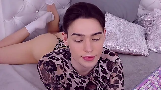 Snapshot of RobbyCharming chatting on 9, 3, 2025 RobbyCharming online show from 9, 3, 2025