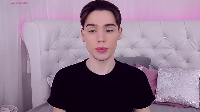 Snapshot of RobbyCharming chatting on 23, 3, 2025 RobbyCharming online show from 23, 3, 2025