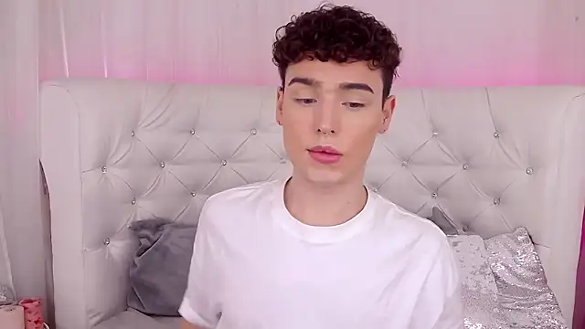 Snapshot of RobbyCharming chatting on 20, 9, 2025 RobbyCharming online show from 20, 9, 2025