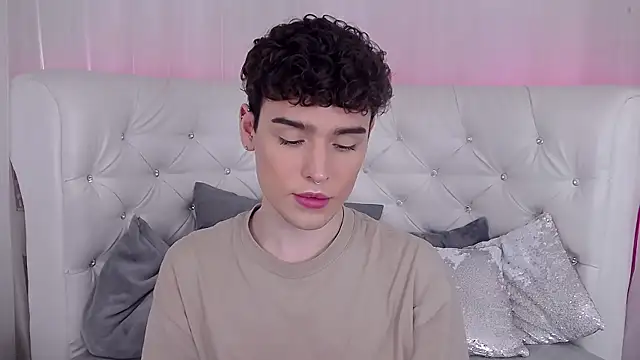 Snapshot of RobbyCharming chatting on 11, 10, 2025 RobbyCharming online show from 11, 10, 2025