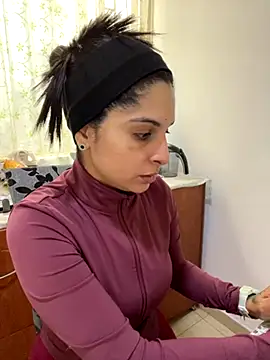 charlotte stevenss  online show from 12, 11, 2025