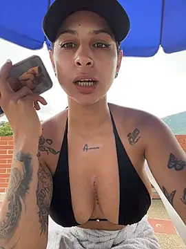 Snapshot of charlotte_stevenss_ chatting on 7, 2, 2026 charlotte stevenss online show from 7, 2, 2026