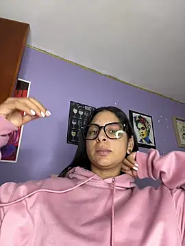 Snapshot of charlotte_stevenss_ chatting on 9, 2, 2026 charlotte stevenss online show from 9, 2, 2026