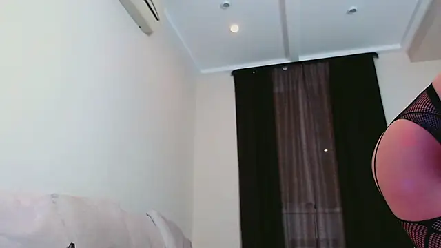 Snapshot of A_lic_E chatting on 9, 1, 2025 A lic E online show from 9, 1, 2025