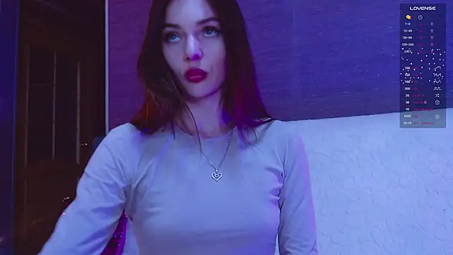 Snapshot of A_lic_E chatting on 16, 3, 2025 A lic E online show from 16, 3, 2025