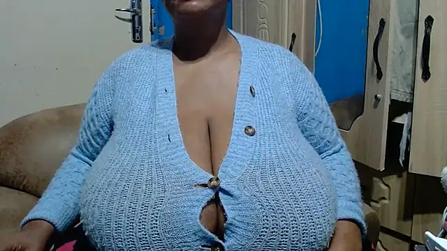 Snapshot of CUTEFIRMMELONSS chatting on 15, 7, 2026 CUTEFIRMMELONSS online show from 15, 7, 2026