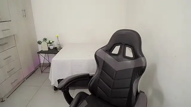 Youlittlepervertt  online show from 7, 2, 2026