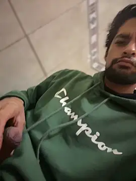 Snapshot of thegoldensexting420 chatting on 27, 4, 2026 thegoldensexting420 online show from 27, 4, 2026