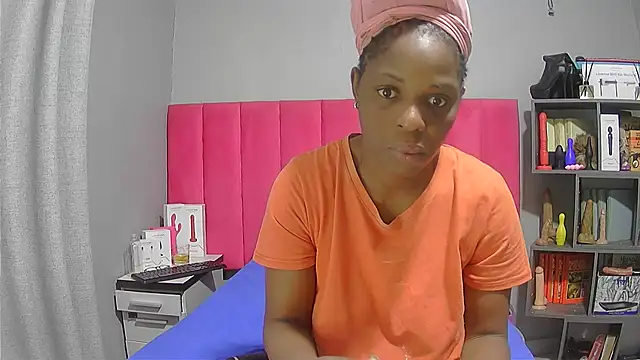 Snapshot of Shaniko89 chatting on 25, 10, 2025 Shaniko89 online show from 25, 10, 2025