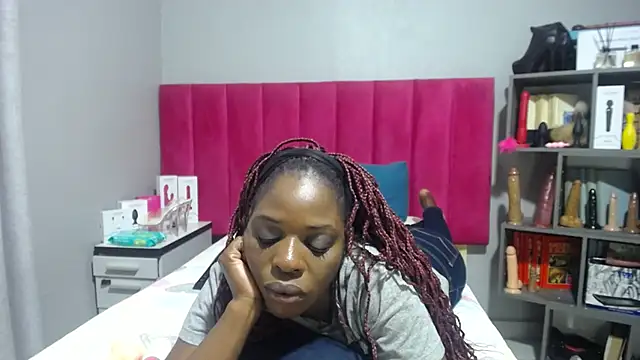 Snapshot of Shaniko89 chatting on 2, 11, 2025 Shaniko89 online show from 2, 11, 2025