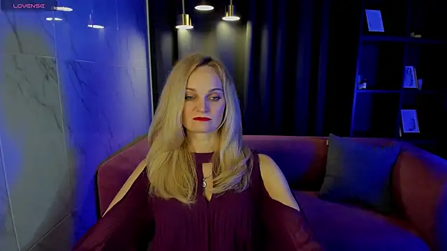 SaraSubtlety online show from 16, 9, 2025