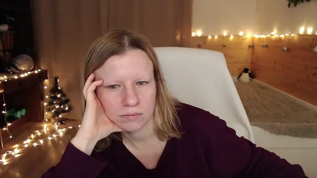 Snapshot of Exponent_5 chatting on 19, 12, 2024 Exponent 5 online show from 19, 12, 2024