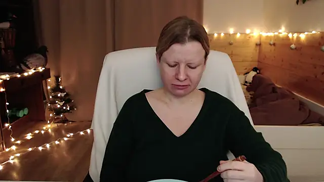 Snapshot of Exponent_5 chatting on 3, 1, 2025 Exponent 5 online show from 3, 1, 2025