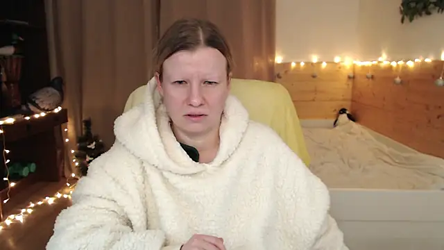 Snapshot of Exponent_5 chatting on 16, 2, 2025 Exponent 5 online show from 16, 2, 2025