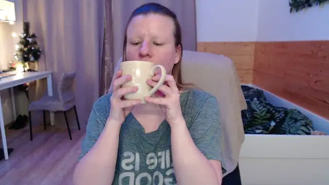 Snapshot of Exponent_5 chatting on 6, 2, 2026 Exponent 5 online show from 6, 2, 2026