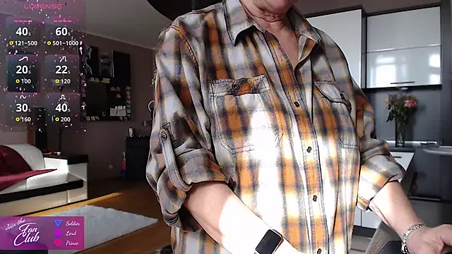 Snapshot of roxana_brooks chatting on 20, 3, 2026 roxana brooks online show from 20, 3, 2026