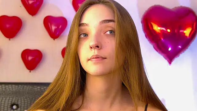 VirginieCruz online show from 15, 2, 2025