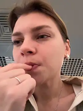 ValenciaShock online show from 19, 11, 2025