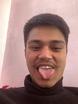 Hullax online show from 14, 12, 2025