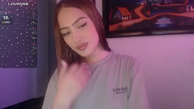 Snapshot of Sophi-tayson chatting on 13, 3, 2025 Sophi-tayson online show from 13, 3, 2025