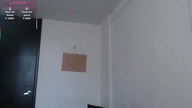 Snapshot of Sophi-tayson chatting on 2, 10, 2025 Sophi-tayson online show from 2, 10, 2025