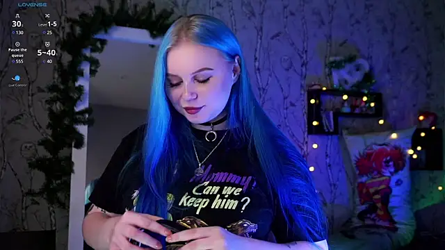 Moon Valkyrie online show from 12, 1, 2025