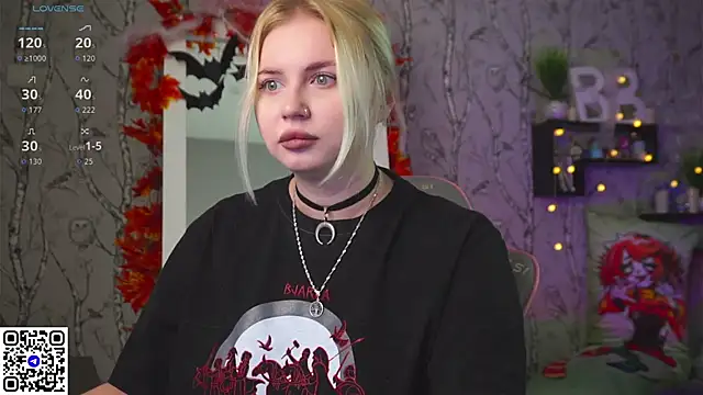 Moon Valkyrie online show from 30, 10, 2025