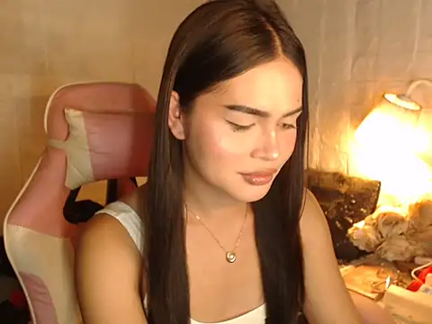 Ashely Lewis online show from 26, 11, 2025