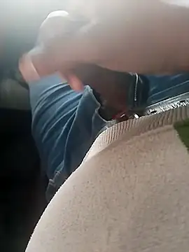 Snapshot of Zakes2222 chatting on 21, 4, 2026 Zakes2222 online show from 21, 4, 2026