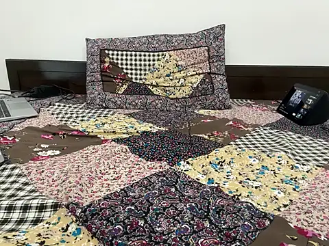 debu46 online show from 16, 10, 2025