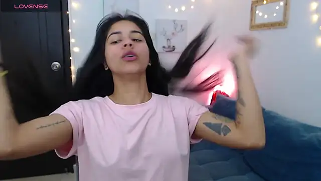 Snapshot of imSophia chatting on 30, 4, 2026 imSophia online show from 30, 4, 2026