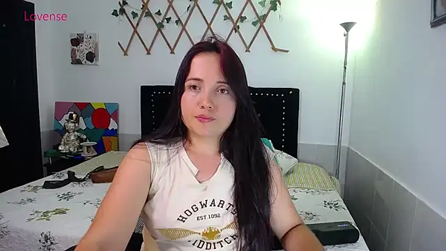 Snapshot of naughty_girl_4u chatting on 13, 7, 2026 naughty girl 4u online show from 13, 7, 2026