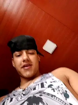 Snapshot of Triplex_Coolness chatting on 18, 9, 2025 Triplex Coolness online show from 18, 9, 2025