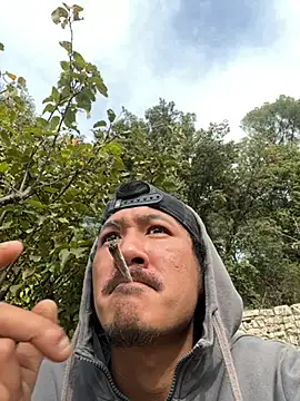 Snapshot of juniiorre chatting on 14, 11, 2025 juniiorre online show from 14, 11, 2025