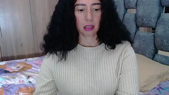 sara hott 1 online show from 24, 1, 2025